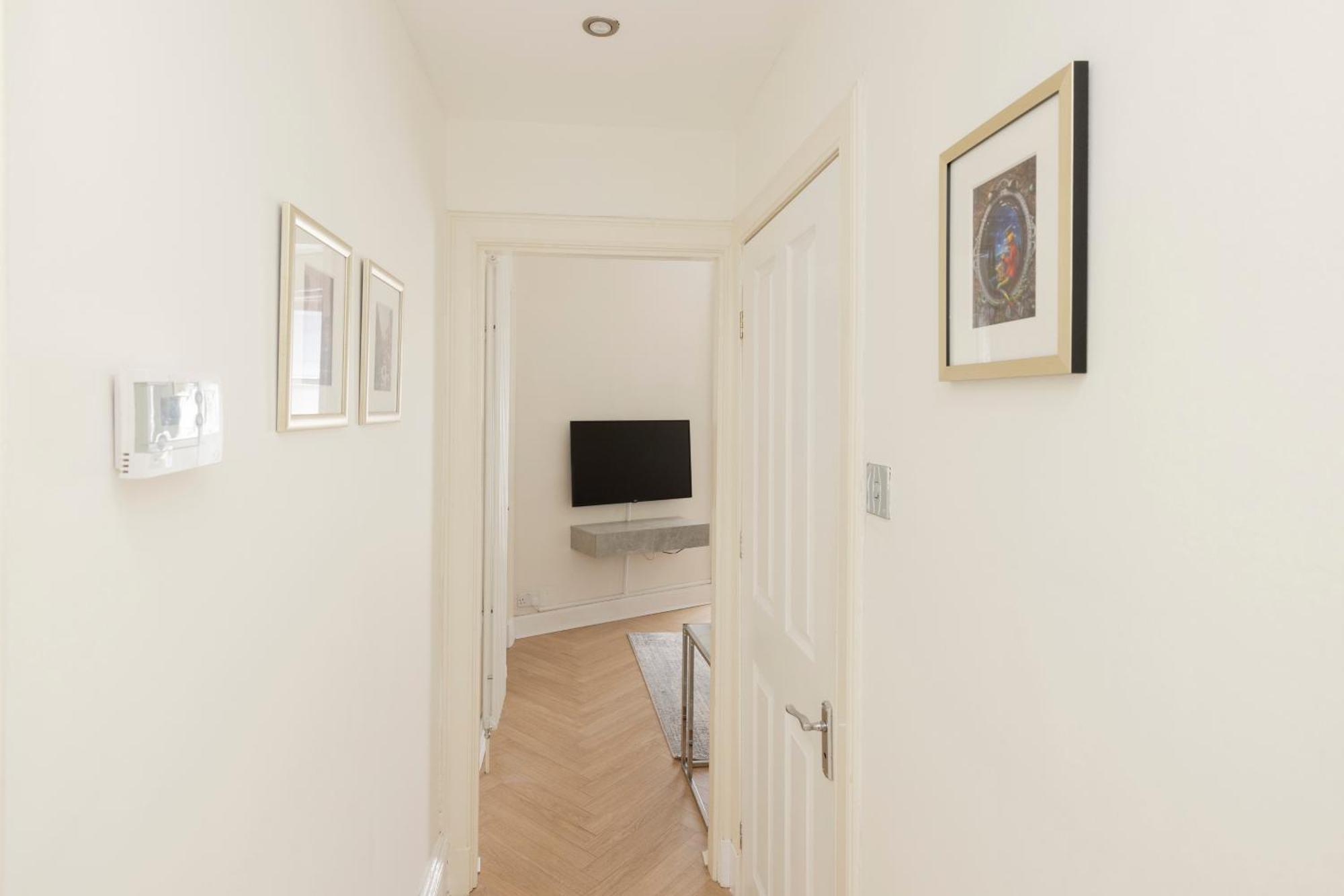エディンバラJoivy Modern Flat In City Centre - For Up To 3 Guestsアパートメント エクステリア 写真